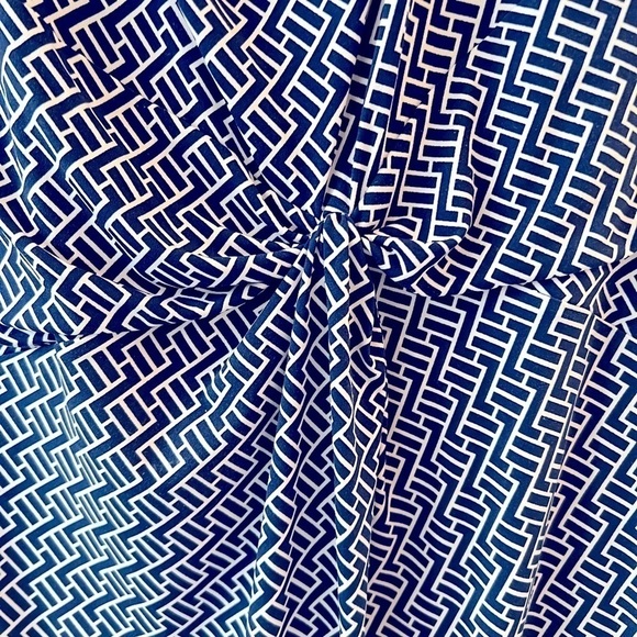 Michael Kors cap sleeve knit midi dress, size L - Picture 3 of 10